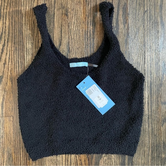 Fuzzy Black Crop Top - Size Large, Sleeveless, NWT, Hot & Delicious - Picture 2 of 7